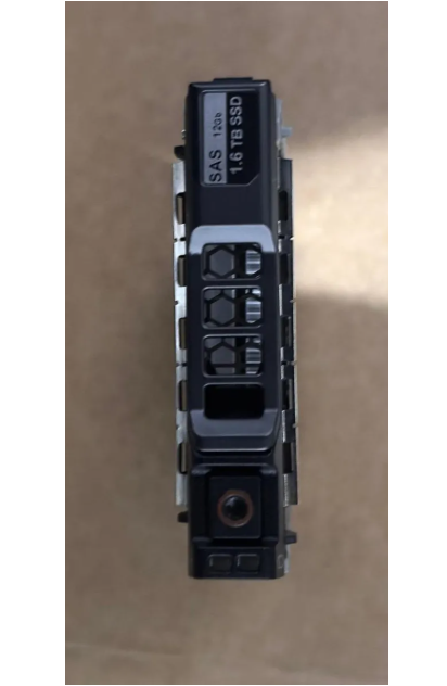 Ssd Dell 1.6tb 2,5 Sas 0gvtyd - Px05smb160y Prateado (Usado)